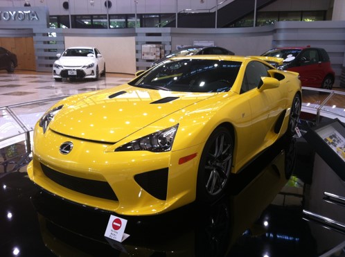 #18 自動車のボデー新素材の開発（CFRP）